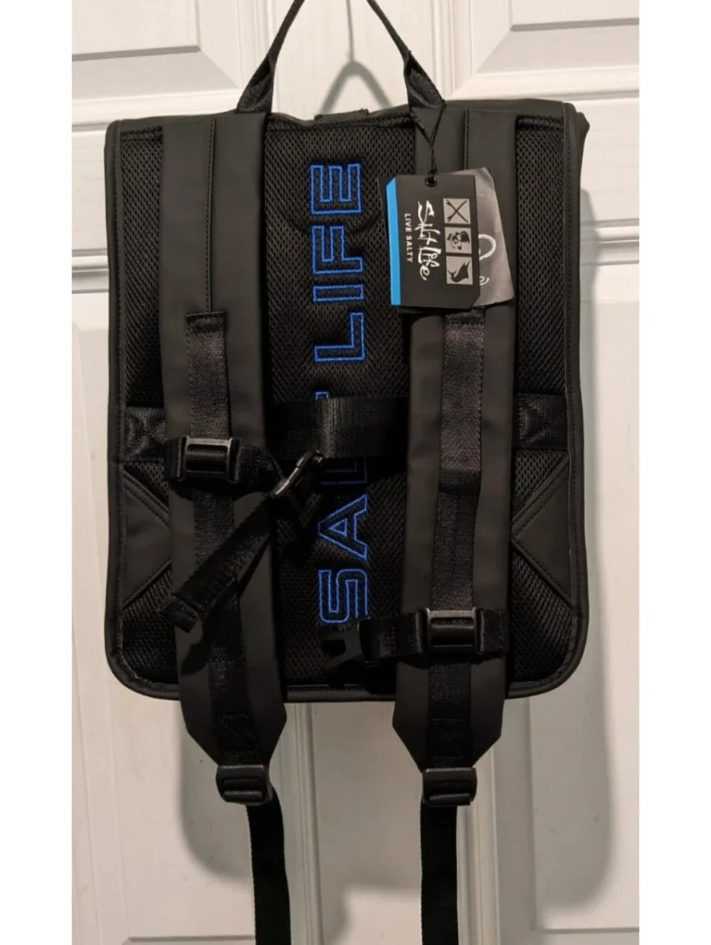 Salt Life Backpack With Blue Accents Hamelin Black Sl104955 NWT